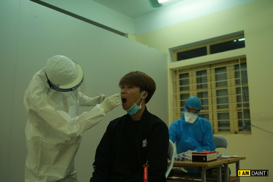 Xét nghiệm Covid-19 cho hơn 4000 thanh niên thủ đô trúng tuyển nghĩa vụ quân sự ảnh 7