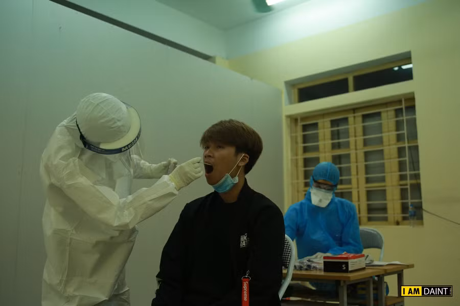 Xét nghiệm Covid-19 cho hơn 4000 thanh niên thủ đô trúng tuyển nghĩa vụ quân sự ảnh 7