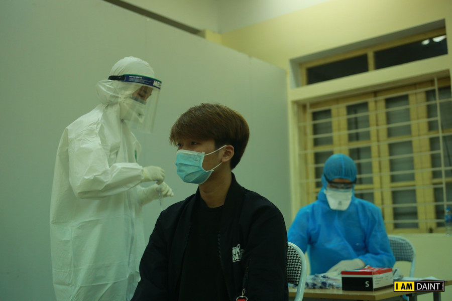 Xét nghiệm Covid-19 cho hơn 4000 thanh niên thủ đô trúng tuyển nghĩa vụ quân sự ảnh 5