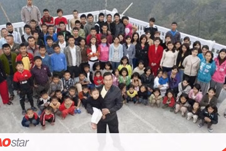 Người đàn ông sống hạnh phúc bên 39 vợ và gần 100 con