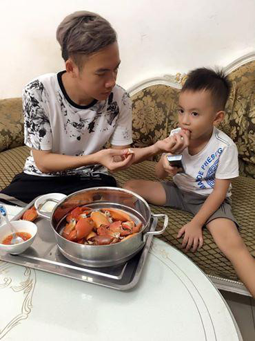 Bà xã khen hết lời, Phạm Trưởng vẫn chỉ chấm cho mình 9 điểm khi làm bố vì điều này? - Ảnh 4 Ba xa khen het loi, Pham Truong van chi cham cho minh 9 diem khi lam bo vi dieu nay? - Anh 4