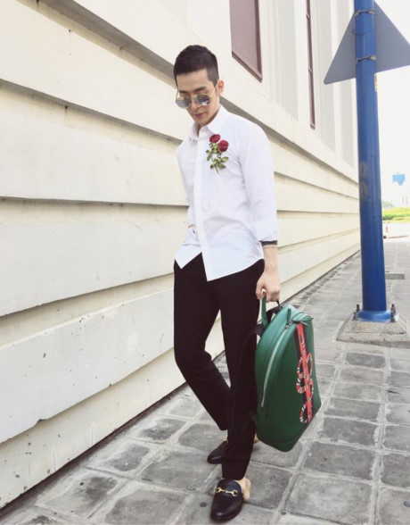Noo Phước Thịnh rủ Ngô Kiến Huy cùng nhau lăng xê áo sơmi thêu hoa nổi - Ảnh 9 Noo Phuoc Thinh ru Ngo Kien Huy cung nhau lang xe ao somi theu hoa noi - Anh 9