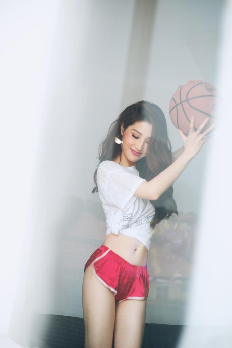 Chùm ảnh Diễm My 9X sexy hết cỡ với trang phục Chum anh Diem My 9X sexy het co voi trang phuc