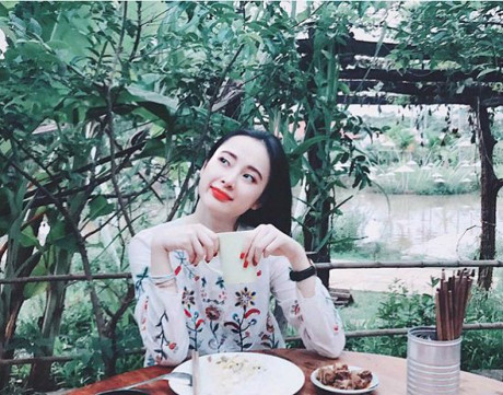 Jennifer Phạm khoe ảnh con trai, Mr Đàm hớn hở bên biệt thự triệu đô - Ảnh 9 Jennifer Pham khoe anh con trai, Mr Dam hon ho ben biet thu trieu do - Anh 9