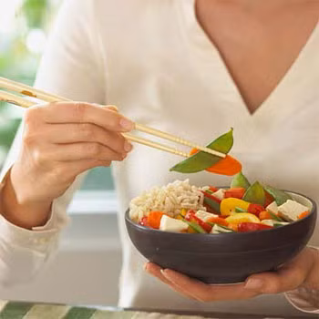 Nhap vien vi an chay ma van vua beo, vua yeu - Anh 1