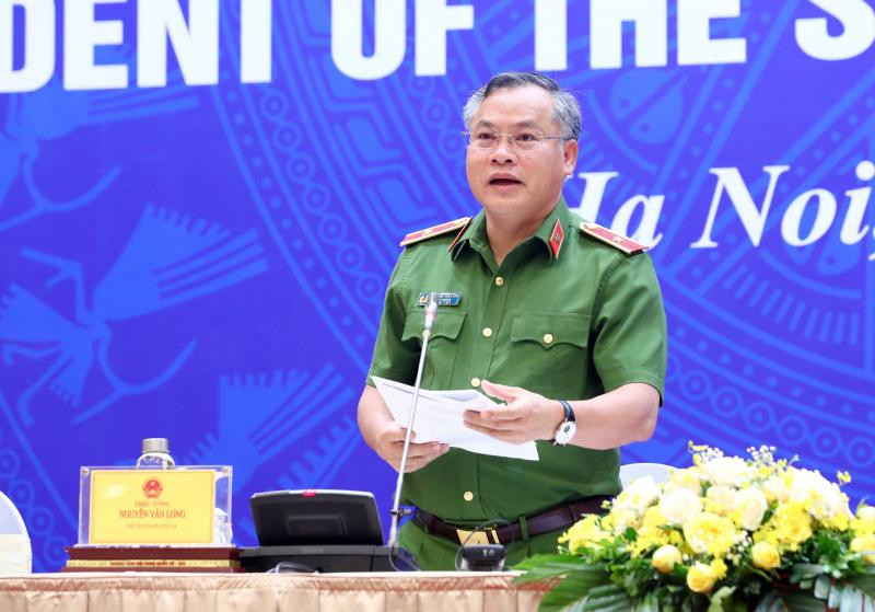 Thiếu tướng Nguyễn Văn Long, Thứ trưởng Bộ Công an trả lời câu hỏi của PV tại buổi họp báo. Ảnh: VPCTN Thiếu tướng Nguyễn Văn Long, Thứ trưởng Bộ Công an trả lời câu hỏi của PV tại buổi họp báo. Ảnh: VPCTN