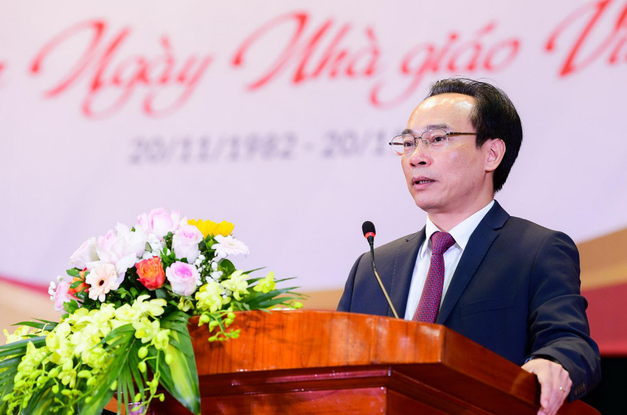 Thứ trưởng Hoàng Minh Sơn phát biểu tại buổi lễ. Thứ trưởng Hoàng Minh Sơn phát biểu tại buổi lễ.