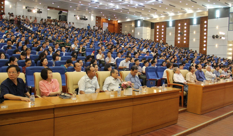 Các cán bộ, giảng viên dự khai mạc lớp tập huấn Các cán bộ, giảng viên dự khai mạc lớp tập huấn