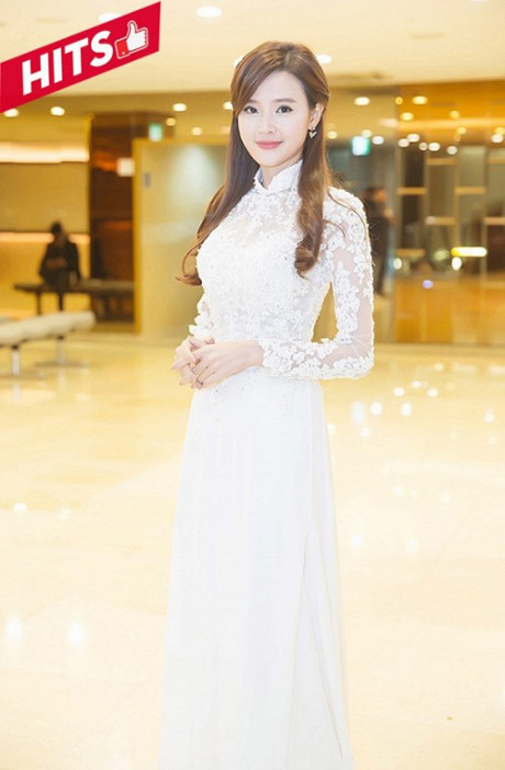 Lan Khuê cùng Phạm Hương Lan Khue cung Pham Huong