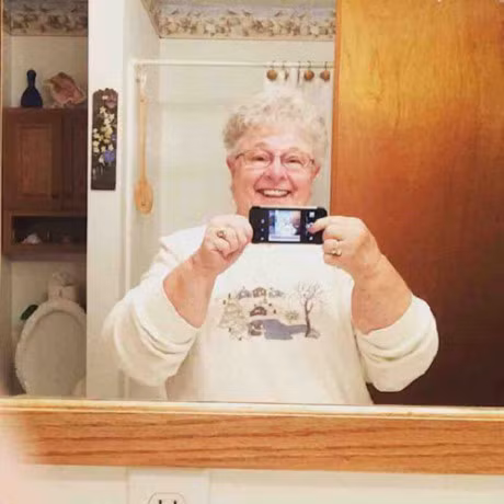 Anh sieu hai huoc khi cu gia dung smartphone - Anh 7