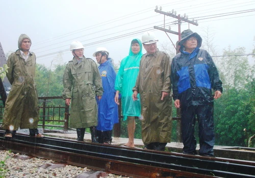 Hoàn tất công tác di dời người dân ra khỏi vùng nguy hiểm