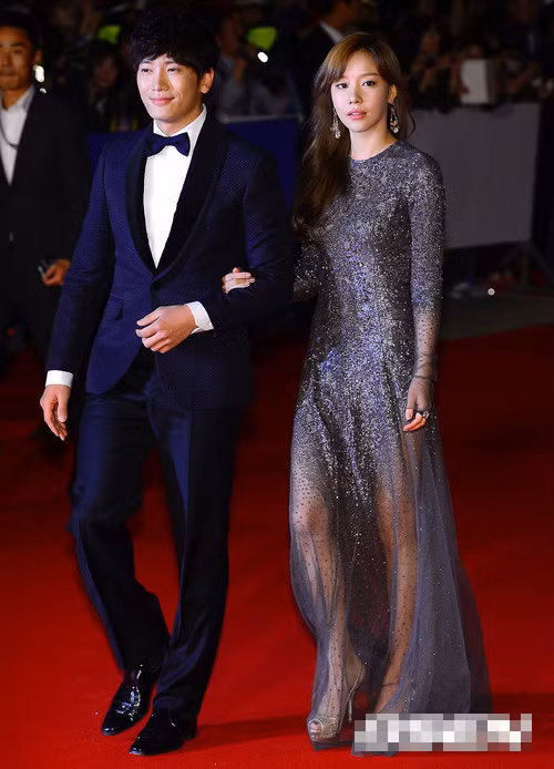 Mỹ nhân Hàn khoe sắc trên thảm đỏ LHP Busan ảnh 8