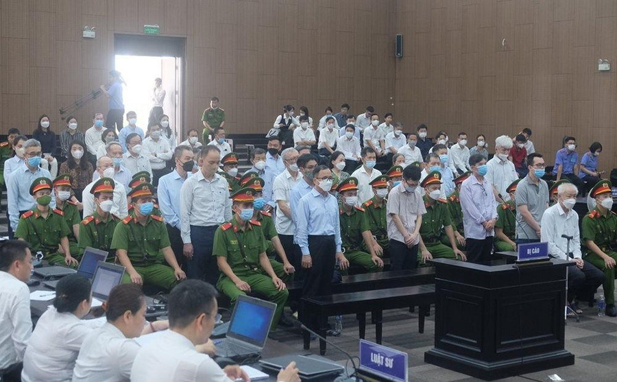 Toàn cảnh phiên tòa xét xử.