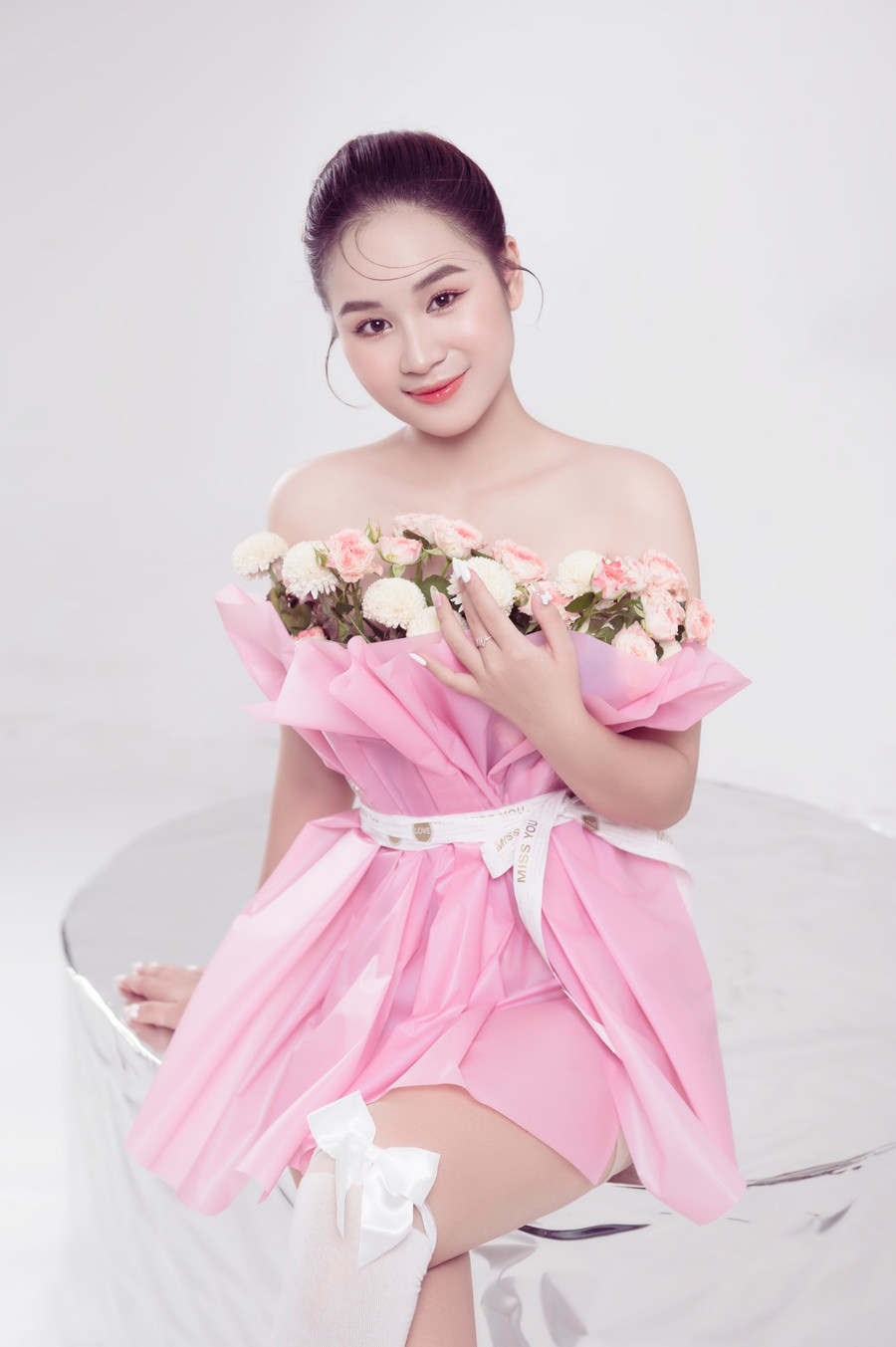 Diễm Quỳnh lấy khó khăn làm động lực để cố gắng luyện tập thêm và hoàn thành mỗi sự kiện, chương trình một cách tốt nhất. Diễm Quỳnh lấy khó khăn làm động lực để cố gắng luyện tập thêm và hoàn thành mỗi sự kiện, chương trình một cách tốt nhất.