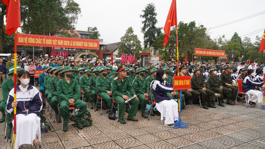 Năm 2023, Quảng Trị có 950 thanh niên tham gia nghĩa vụ quân sự. Năm 2023, Quảng Trị có 950 thanh niên tham gia nghĩa vụ quân sự.
