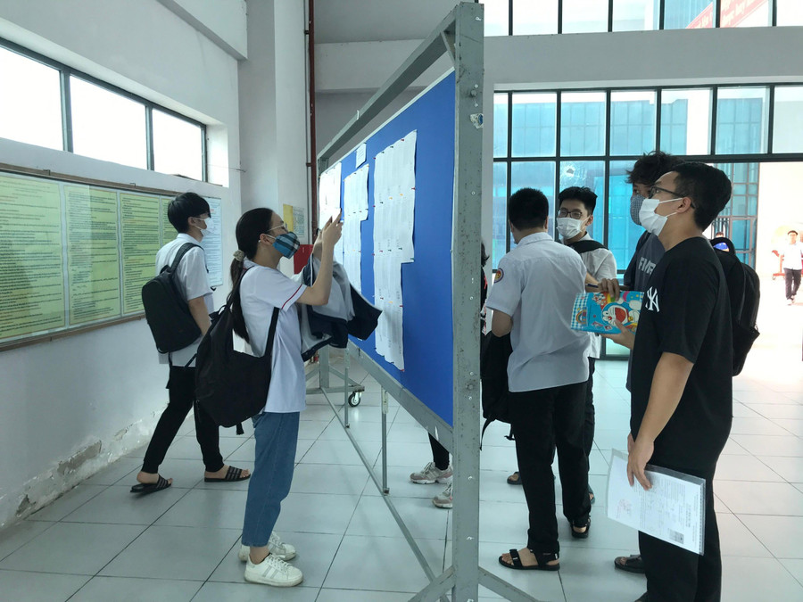 Thí sinh Hà Nam tin vào bài thi tổ hợp và kết quả làm bài sẽ phù hợp với thí sinh đăng ký xét tuyển đại học sau này Thí sinh Hà Nam tin vào bài thi tổ hợp và kết quả làm bài sẽ phù hợp với thí sinh đăng ký xét tuyển đại học sau này