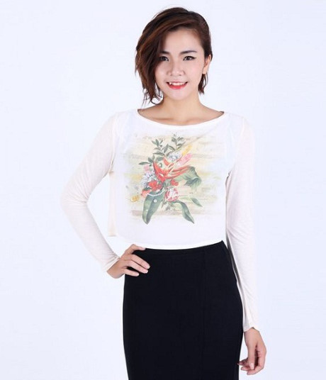 Những bí quyết hay để chọn cổ áo hợp với khuôn mặt - Ảnh 3 Nhung bi quyet hay de chon co ao hop voi khuon mat - Anh 3