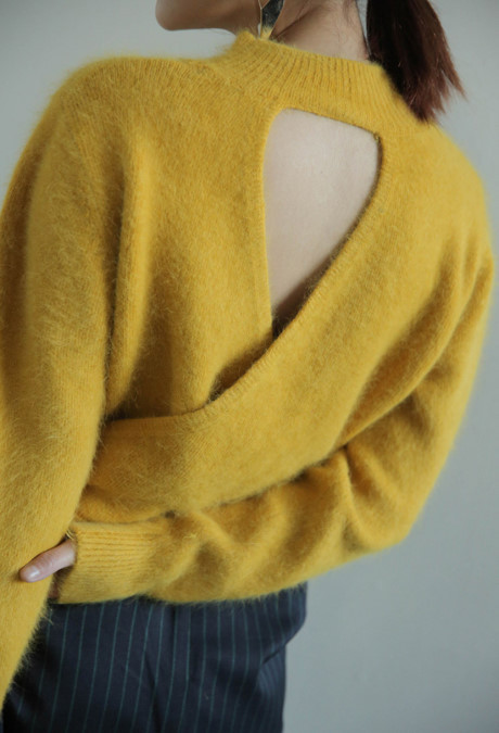 Điểm mặt gọi tên 5 kiểu áo len hot nhất mùa này - Ảnh 16 Diem mat goi ten 5 kieu ao len hot nhat mua nay - Anh 16