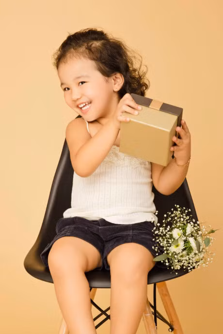 Jennifer Pham mang bau 7 thang chup anh cung con gai - Anh 7