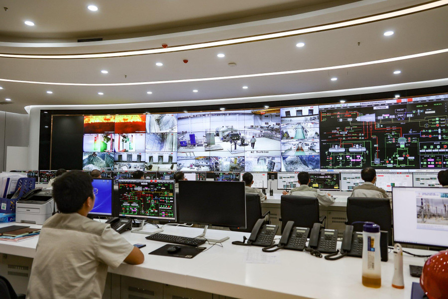 Toàn bộ quy trình xử lý rác để phát điện đều được tự động hoá.