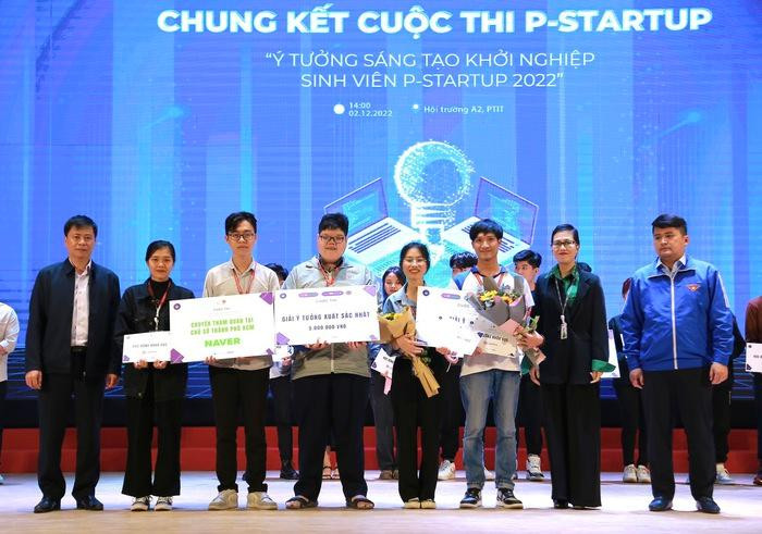 BTC trao giải đội cho đội A.L.I.S, đội có giải pháp xóa bỏ rào cản tiếp cận thông tin cho người khiếm thính bằng cách tích hợp phần mềm AI vào nền tảng trực tuyến.