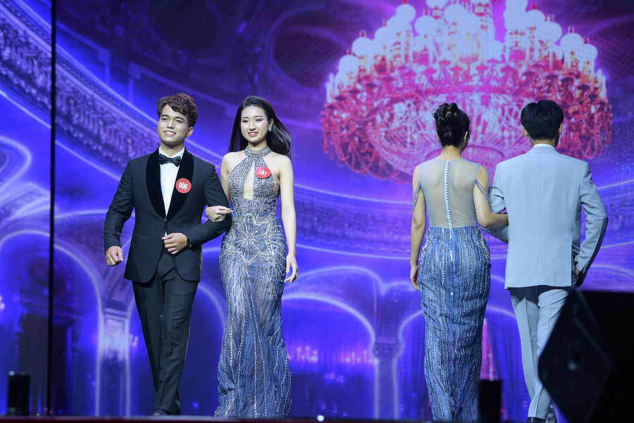 Trong đêm chung kết, 20 thí sinh (10 nam, 10 nữ) đã tranh tài qua 3 vòng thi chào hỏi, trình diễn trang phục (gồm trang phục truyền thống và dạ hội) và ứng xử.