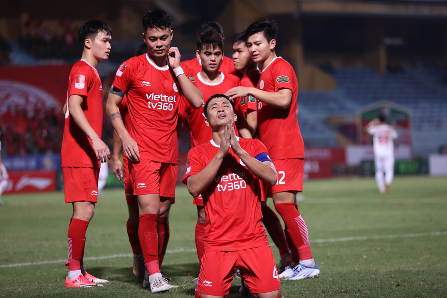 CLB Viettel ăn mừng sau bàn thắng. CLB Viettel ăn mừng sau bàn thắng.
