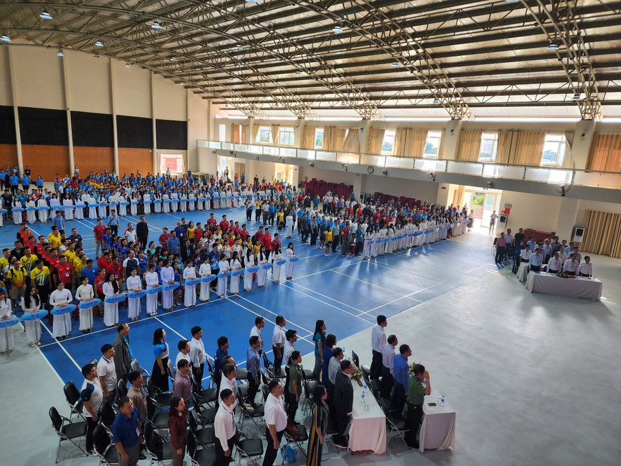 Quang cảnh khai mạc Hội thao truyền thống ngành GD Đắk Lắk. (Ảnh: TT). Quang cảnh khai mạc Hội thao truyền thống ngành GD Đắk Lắk. (Ảnh: TT).