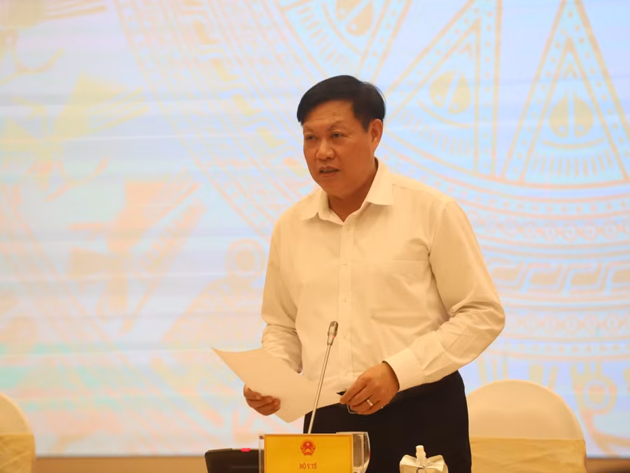 Thứ trưởng Bộ Y tế Đỗ Xuân Tuyên