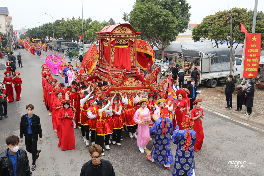 Phần hội diễn ra từ ngày mùng 6 đến hết mùng 8 tháng Giêng, gồm các hoạt động văn hóa văn nghệ, trò chơi dân gian truyền thống, thi đấu thể thao.