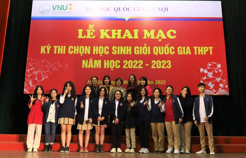 Lễ khai mạc Kỳ thi chọn học sinh giỏi quốc gia THPT năm học 2022-2023” của đơn vị dự thi ĐHQG Hà Nội. Ảnh: ITN. Lễ khai mạc Kỳ thi chọn học sinh giỏi quốc gia THPT năm học 2022-2023” của đơn vị dự thi ĐHQG Hà Nội. Ảnh: ITN.
