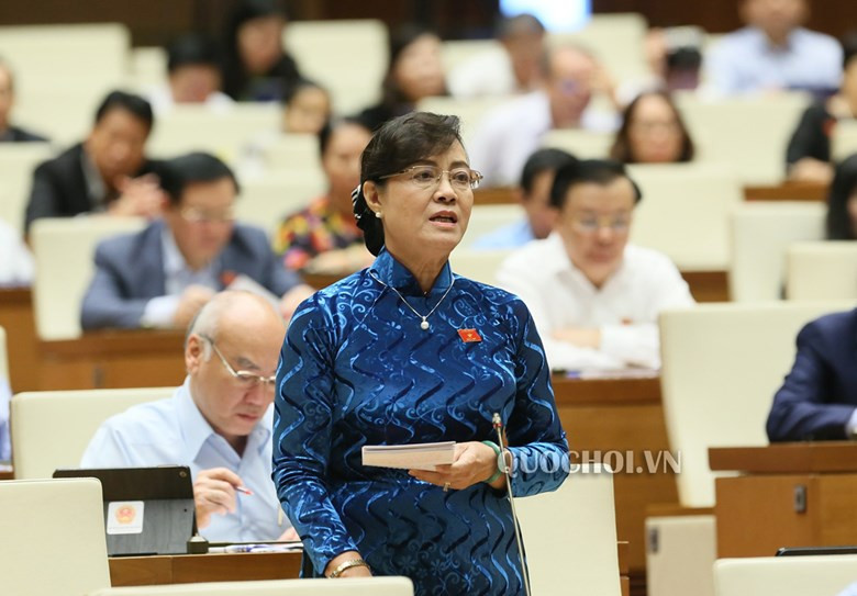 Đại biểu Nguyễn Thị Quyết Tâm Đại biểu Nguyễn Thị Quyết Tâm