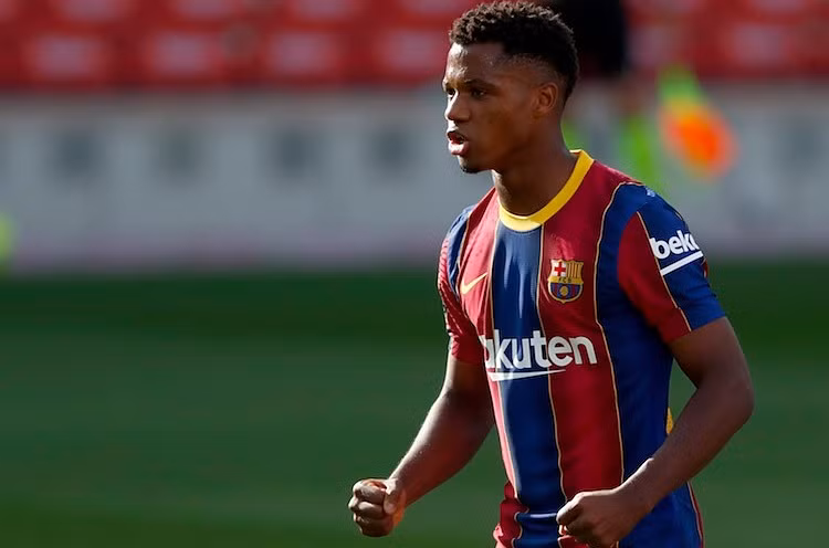 Ansu Fati, 17 tuổi trở thành cầu thủ trẻ nhất trong lịch sử ghi bàn ở một trận El Clasico bóng đá Tây Ban Nha