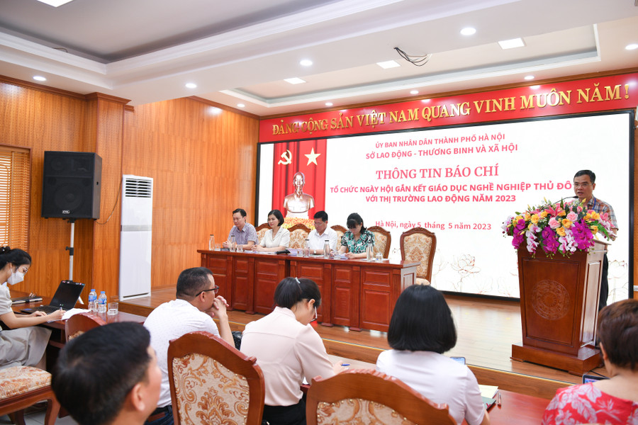 Toàn cảnh sự kiện gặp gỡ báo chí trao đổi thông tin về Ngày hội gắn kết giáo dục nghề nghiệp Thủ đô và thị trường lao động năm 2023. Toàn cảnh sự kiện gặp gỡ báo chí trao đổi thông tin về Ngày hội gắn kết giáo dục nghề nghiệp Thủ đô và thị trường lao động năm 2023.