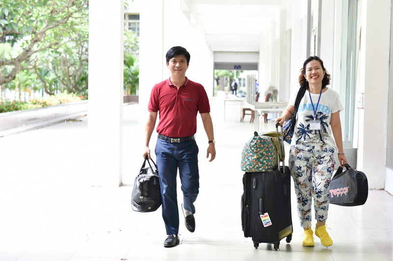 Vui vẻ về nhà sau một Kỳ thi nghiêm túc, chất lượng Vui vẻ về nhà sau một Kỳ thi nghiêm túc, chất lượng