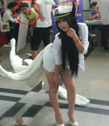 Cuoi te ghe 8/1: Thoi trang phang thoi tiet cua chi em - Anh 2