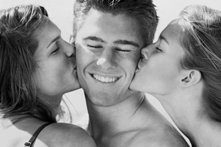 Đàn ông có tiền, dễ ngoại tình?