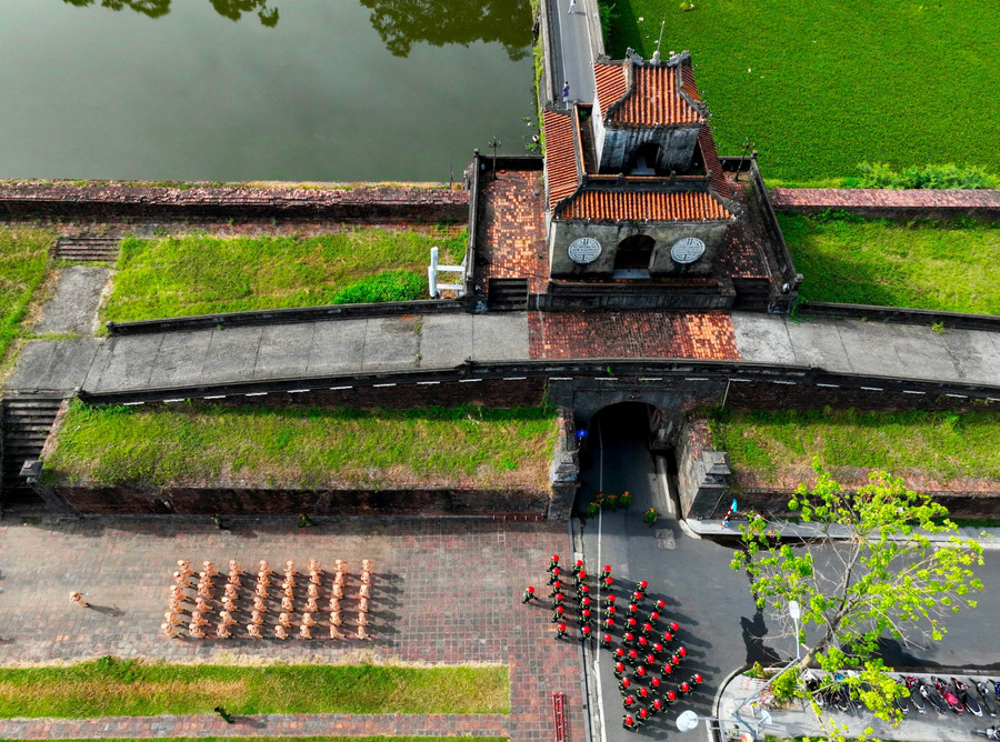 Đội hình cảnh sát giao thông, cảnh sát phòng cháy chữa cháy - tìm kiếm cứu nạn. Đội hình cảnh sát giao thông, cảnh sát phòng cháy chữa cháy - tìm kiếm cứu nạn.