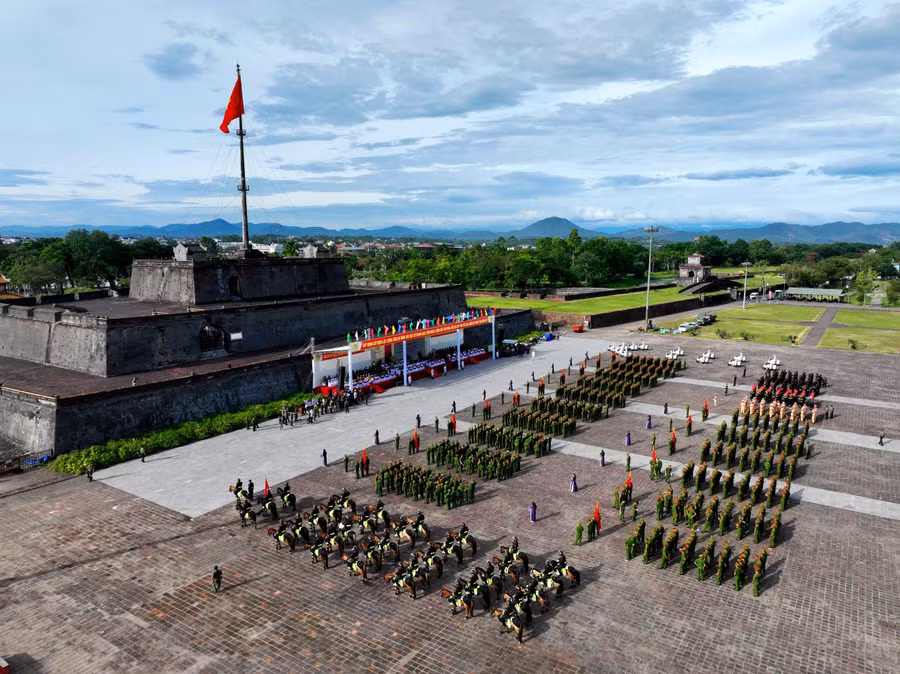 Ấn tượng lễ khai mạc Hội thi điều lệnh, bắn súng, võ thuật Công an nhân dân