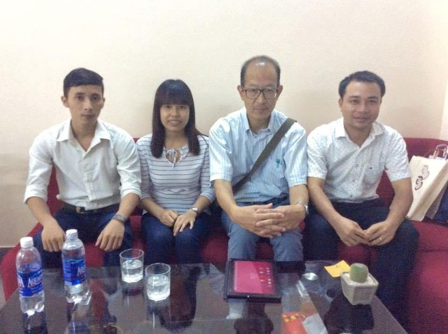 Học và ôn luyện tiếng Nhật cho các du học sinh.