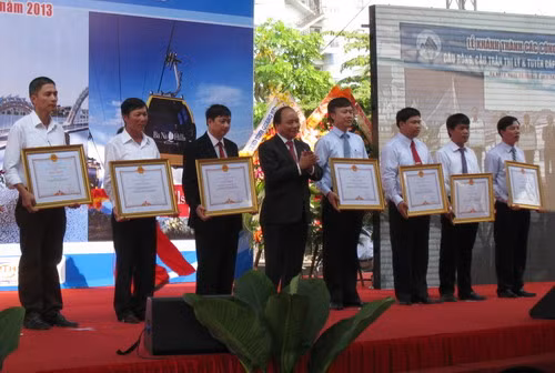 Khánh thành và thông xe cầu Rồng