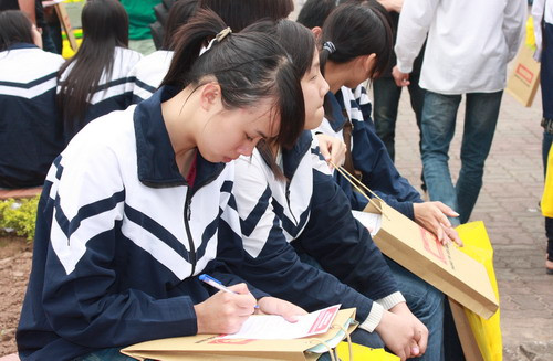 Chỉ cần một mức điểm sàn