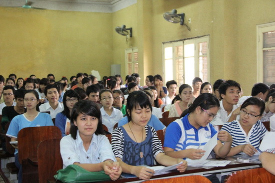 Sinh viên Trường ĐH Khoa học Tự nhiên - ĐHQG Hà Nội Sinh viên Trường ĐH Khoa học Tự nhiên - ĐHQG Hà Nội