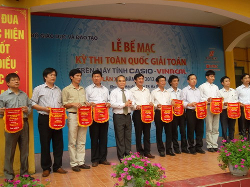1.494 học sinh tham dự kỳ thi toàn quốc giải toán trên máy tính cầm tay