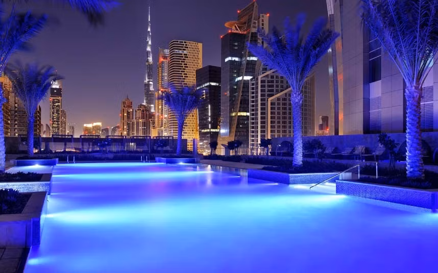 Bên trong khách sạn cao nhất thế giới