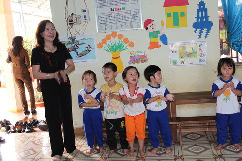 Kiểm tra phong trào thi đua "Xây dựng THTT - HSTC" tại Đắk Nông