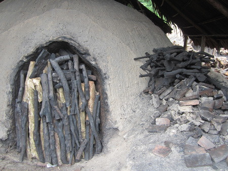 Lò than ở Bình Minh Lò than ở Bình Minh