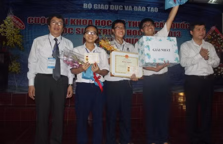 Tổng kết Cuộc thi KHKT cấp quốc gia học sinh trung học năm 2013 khu vực phía Nam