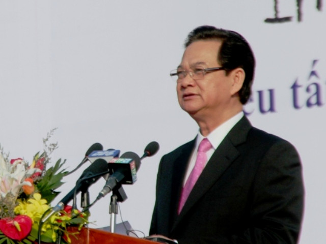 Cần Thơ: Mít tinh quốc gia hưởng ứng ngày Nước thế giới năm 2013 ảnh 1 Thủ tướng Nguyễn Tấn Dũng phát biểu tại lễ Mít tinh