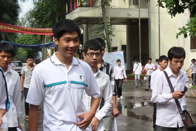 Không nên dễ dãi "đầu vào"